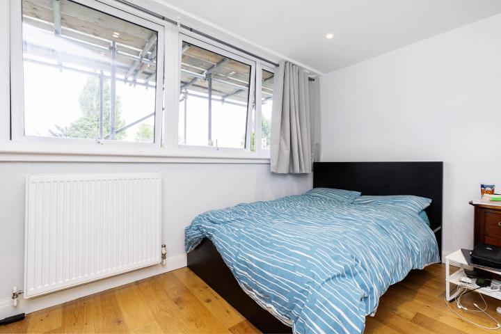 Modern Sharers House Clement Close, Brondesbury 